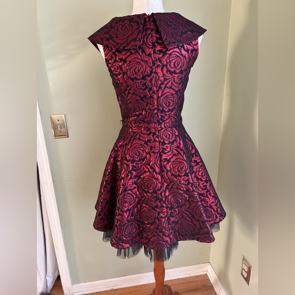Tatyana Retro Metallic Brocade Fit/Flare Dress.Red/black w/crinoline. XS/S - Picture 3 of 16